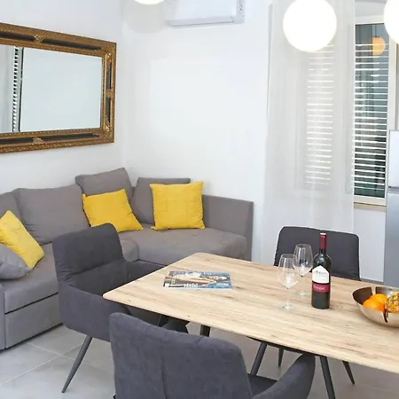 Magical Apartment *